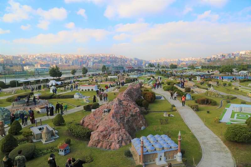 visiting miniatürk is a kids friendly Family Activities in Istanbul