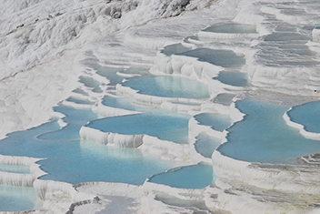 hot air balloon flights resume in turkey pamukkale