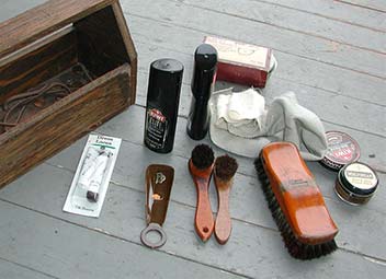 Shoeshiner Scam - Traps In Istanbul
