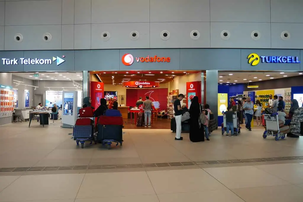 vodafone turkcell turk telekom shops on istanbul airport buy Turkey sım card
